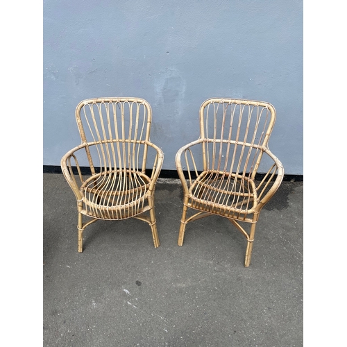 301 - Pair of vintage retro Cane conservatory chairs + table