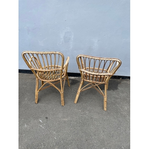 301 - Pair of vintage retro Cane conservatory chairs + table