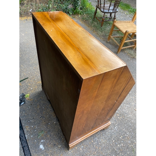 304 - 20th Century Bureau with Key in very good order 74cm x 47cm x 92cm