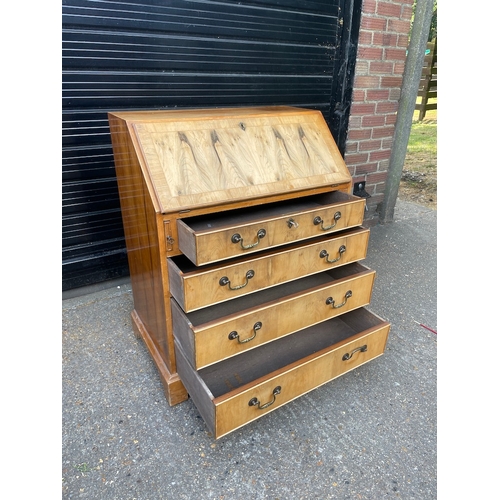 304 - 20th Century Bureau with Key in very good order 74cm x 47cm x 92cm