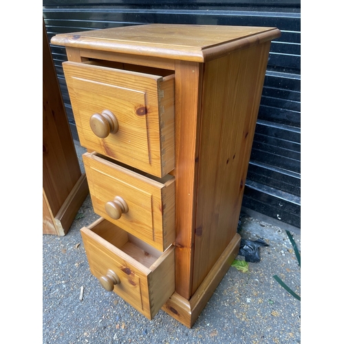 305 - 2 x 20th Century Solid Pine Drawers 
4 Drawer - 36cm x 91cm x 32cm 
3 Drawer - 36cm x 71cm x 32cm