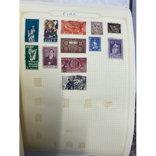 60 - Folders Containing Antique to Modern World Country / Region Stamps Alphabetical order E - Ecuador - ... 