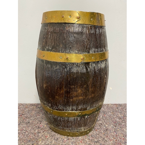 112 - Early 19th Century Oval Oak Barrel with Brass Strapping - one strap does need attention hence a slig... 