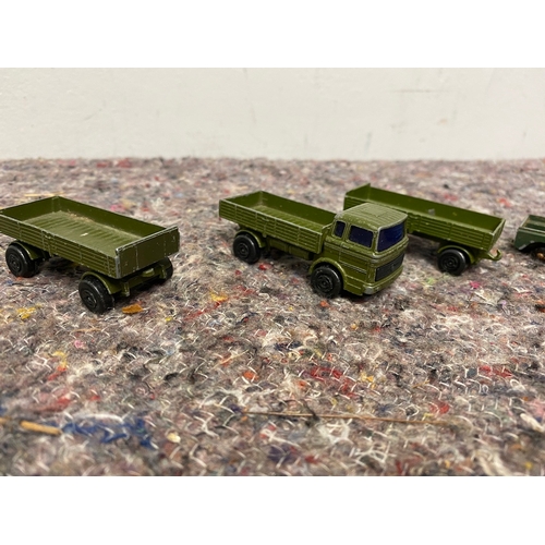 77 - Collection of Vintage Dinky Toys Military Jeeps / Vehicles + Figures