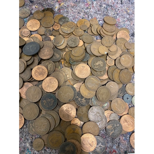 84 - Collection of Copper Penny 1900-1970's some victorian + world bank notes