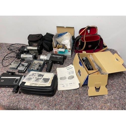 9 - Collection of vintage photography cameras / video/cine cameras plus accessories / cases as shown inc... 