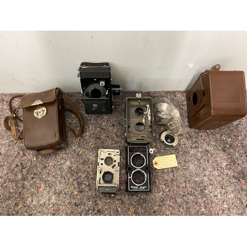 118 - Collection of vintage cameras inc Rollei Magic I spares / repairs