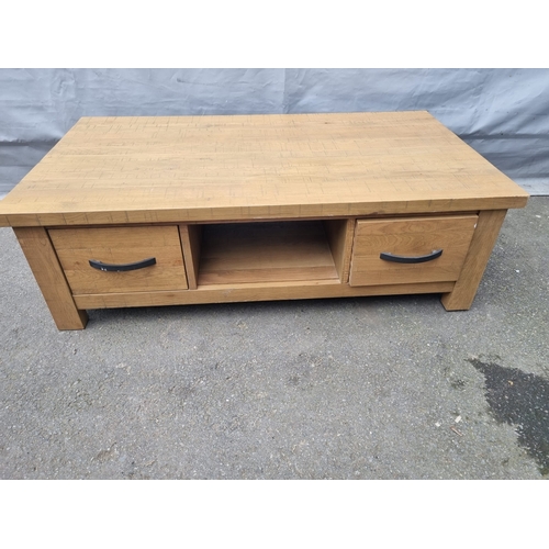 174 - Modern Oak Low TV stand / Coffee Table 125cm x 70cm x 39cm