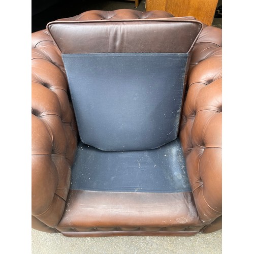 190 - Vintage Brown Chesterfield Buttoned Club Chair - no feet -