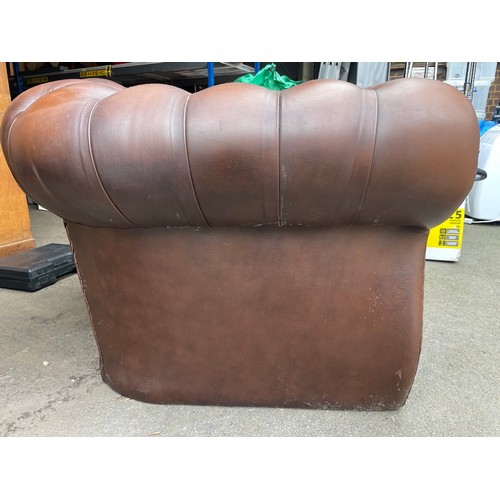 190 - Vintage Brown Chesterfield Buttoned Club Chair - no feet -