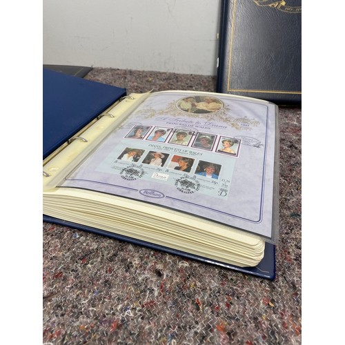 163 - Princess Diana Commemorative Stamp folders