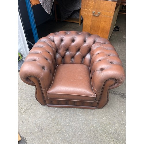 424 - Vintage Brown Chesterfield Buttoned Club Chair - no feet -