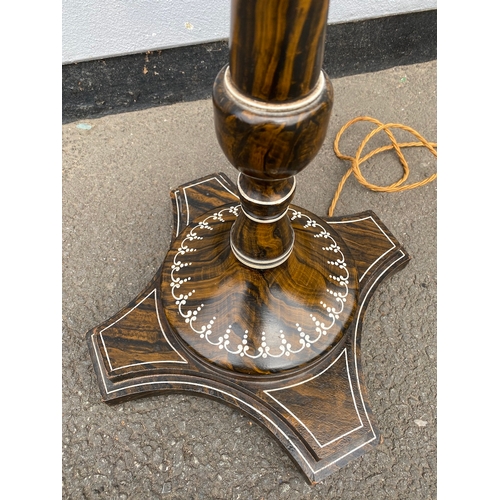 445 - Lovely Edwardian Imitation Painted Graining Standing Lamp with Painted white design throughout - 157... 