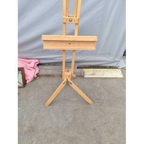 263 - Winsor & Newton Artist Easel