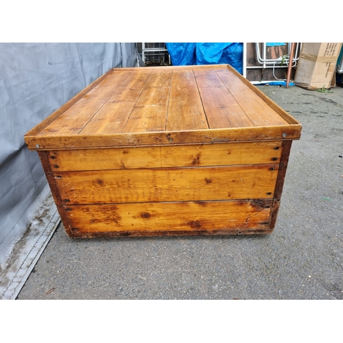 287 - Antique Pine Ottoman Trunk / Chest - 99cm x 38cm x 68cm