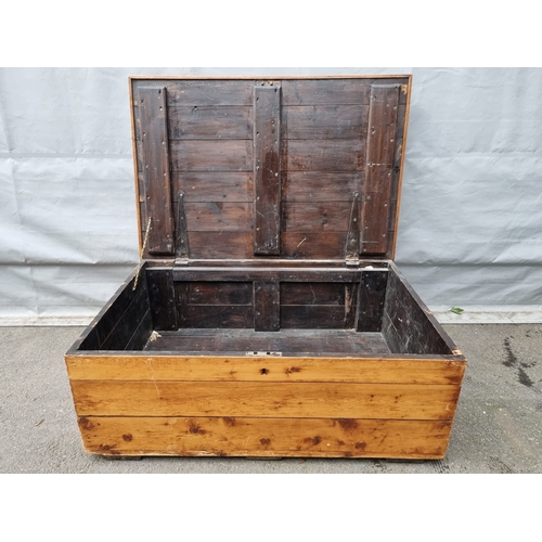 287 - Antique Pine Ottoman Trunk / Chest - 99cm x 38cm x 68cm