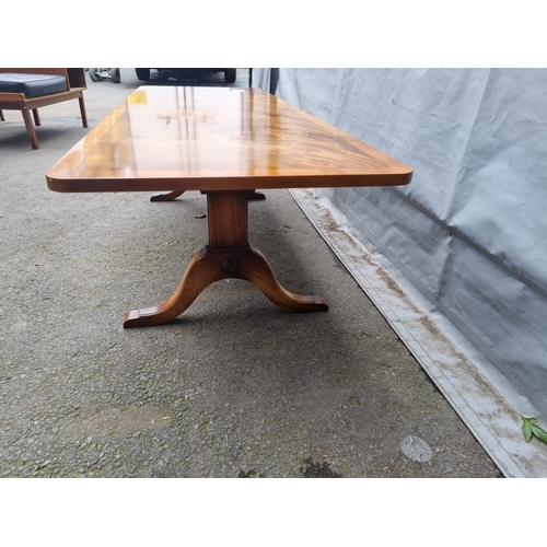 300 - Vintage Low Rise Drop Leaf Coffee Table 152cm x 53cm x 44cm