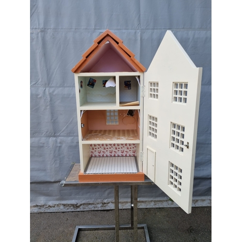 306 - Vintage Dolls House - 91cm x 40cm