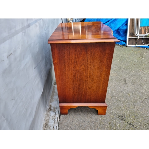 309 - Vintage Serpentine Mahogany Three Drawer Cupboard on Bracket Feet - 54cm x 42cm x 67cm