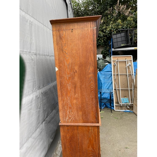 330 - Large Edwardian Oak Line Press Cupboard over 4 Drawers - 117cm x 48cm x 198cm