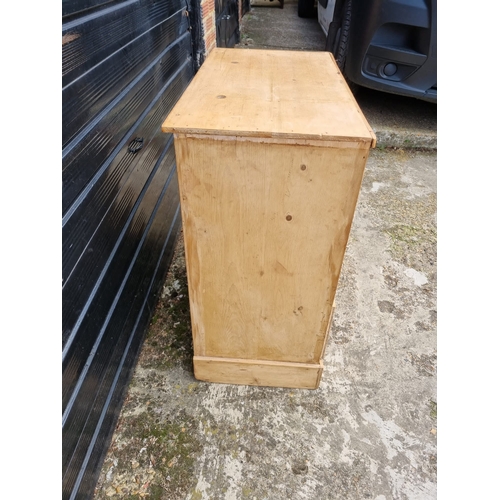 357 - Antique Pine Chest of Three drawers 76cm x 40cm x 80cm