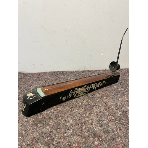 31 - Vintage duxianqin stringed instrument with mother pearl inlay - A/F