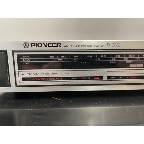 38 - Pioneer Stereo Tuner TX-560L (powers up) + Denon CD player DCD 800 includes remote (not tested no pl... 