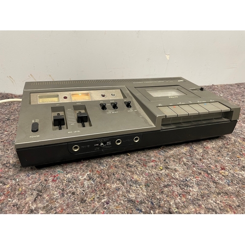 42 - JVC Stereo Cassette Deck CD-1740