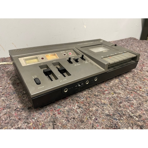 42 - JVC Stereo Cassette Deck CD-1740