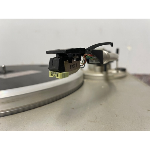 46 - Technics SL Q2 Turntable - Working