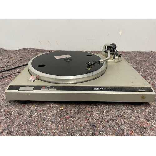 46 - Technics SL Q2 Turntable - Working