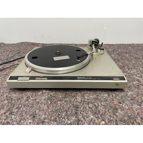 46 - Technics SL Q2 Turntable - Working