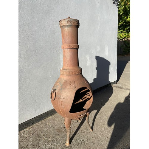 386 - Vintage Cast Iron fire Chiminea