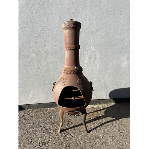 386 - Vintage Cast Iron fire Chiminea