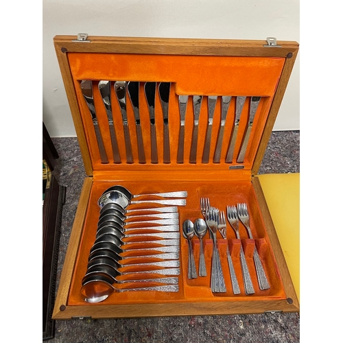 157 - Two cutlery cases with contents - look complete