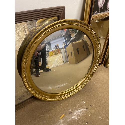 168 - Collection of vintage and antique wall mirrors