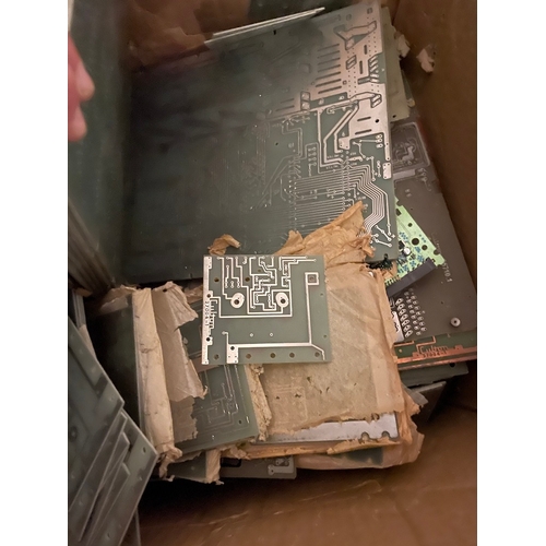 180 - Collection of vintage Culton Circuit boards approx 100+ (Heavy box)