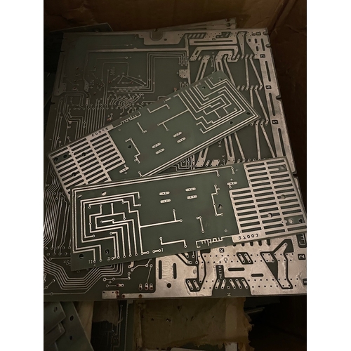 180 - Collection of vintage Culton Circuit boards approx 100+ (Heavy box)