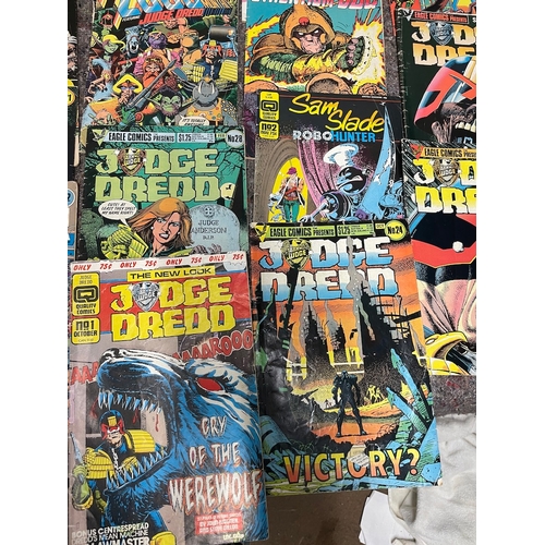 197 - Collection of 1980's 2000AD Judge Dreed + others comics