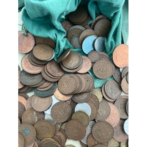 203 - Collection of mid 20th century English coins