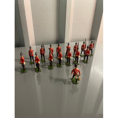 21a - Vintage Britains Lead Toy Soldiers x 16 played with A/F defects on majority