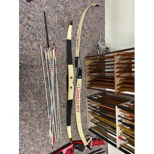 16 - Vintage Longshot Pro 2 Recurve Bow 66