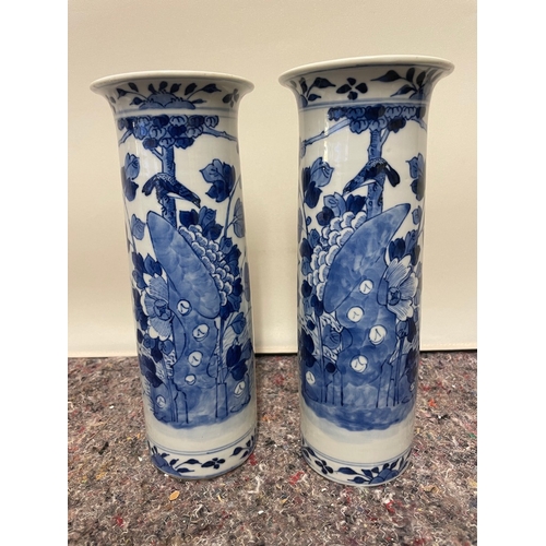 70 - Collection of antique / vintage blue and white ceramic vases / jug