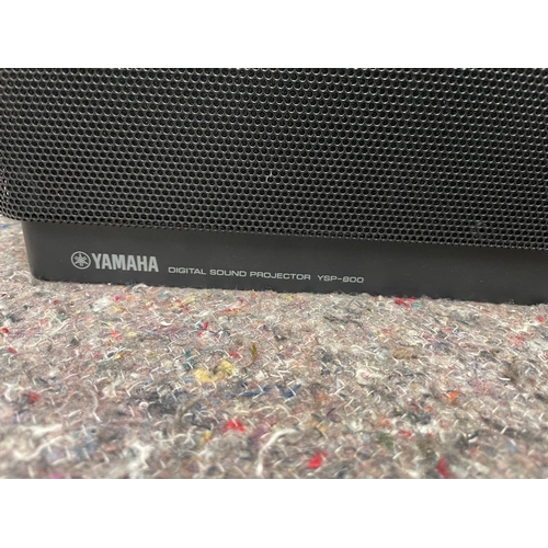 134 - Yamaha Digital Sound Projector YSP 800 with remote - powers up