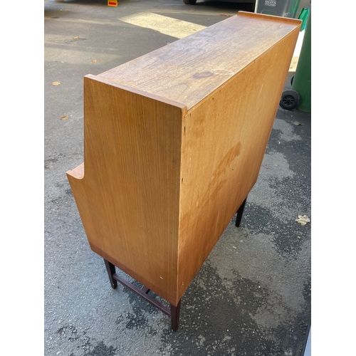 141 - Mid century teak bureau - 77cm x 108cm x 41cm - key present but lock needs attention in very good or... 