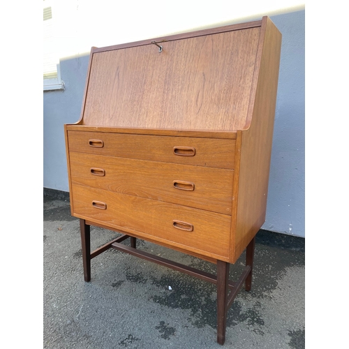 141 - Mid century teak bureau - 77cm x 108cm x 41cm - key present but lock needs attention in very good or... 