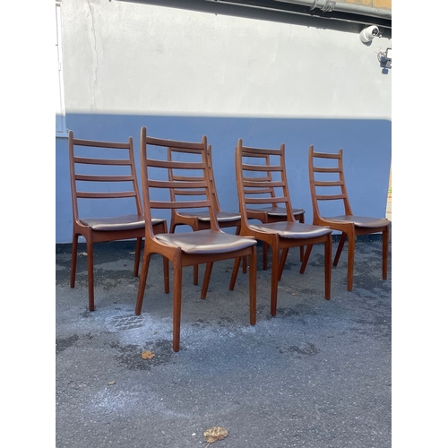 142 - Set of 6 vintage Danish high-back teak dining chairs by Korup Stolefabrik - in very good order - 1 s... 