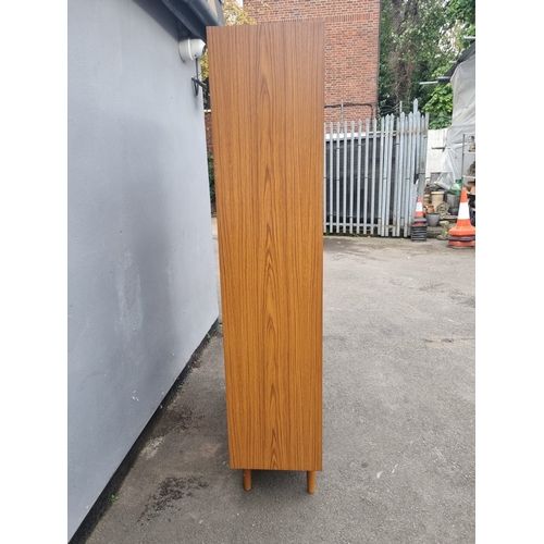 147 - Mid century room divider / display cabinet 106cm x 177cm x