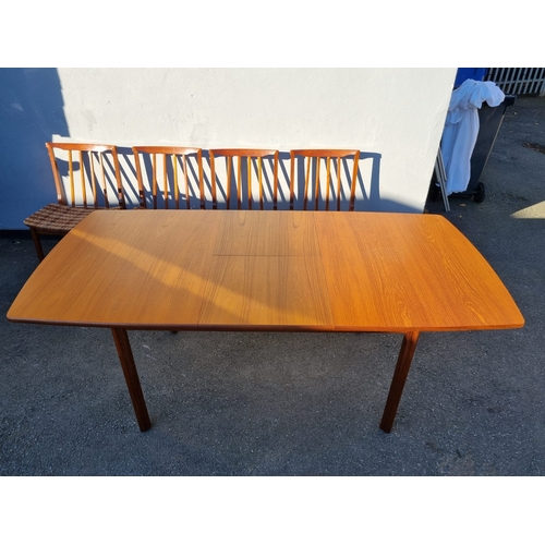 153 - Mid Century teak Dining Table + 4 chairs - 182cm x 88cm x 72cm