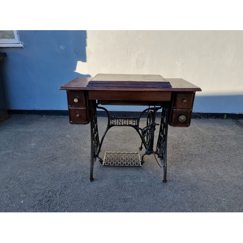 156 - Antique Iron Base Singer Sewing table & Machine